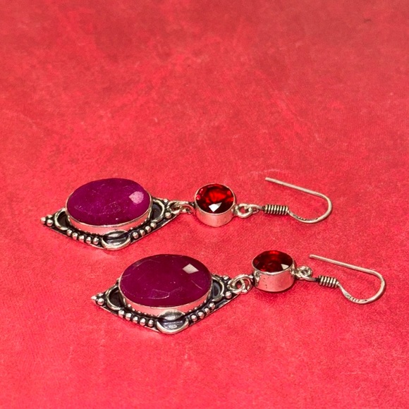 Ruby & Garnet Silver Earrings - Picture 4 of 9